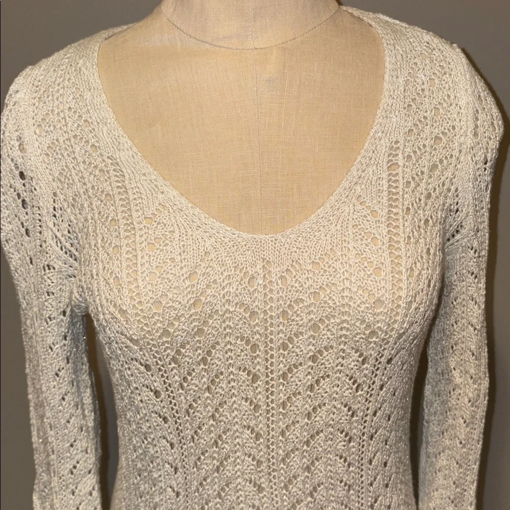 White House Black Market Crochet V-Neck Sweater Size XS - Picture 2 of 11